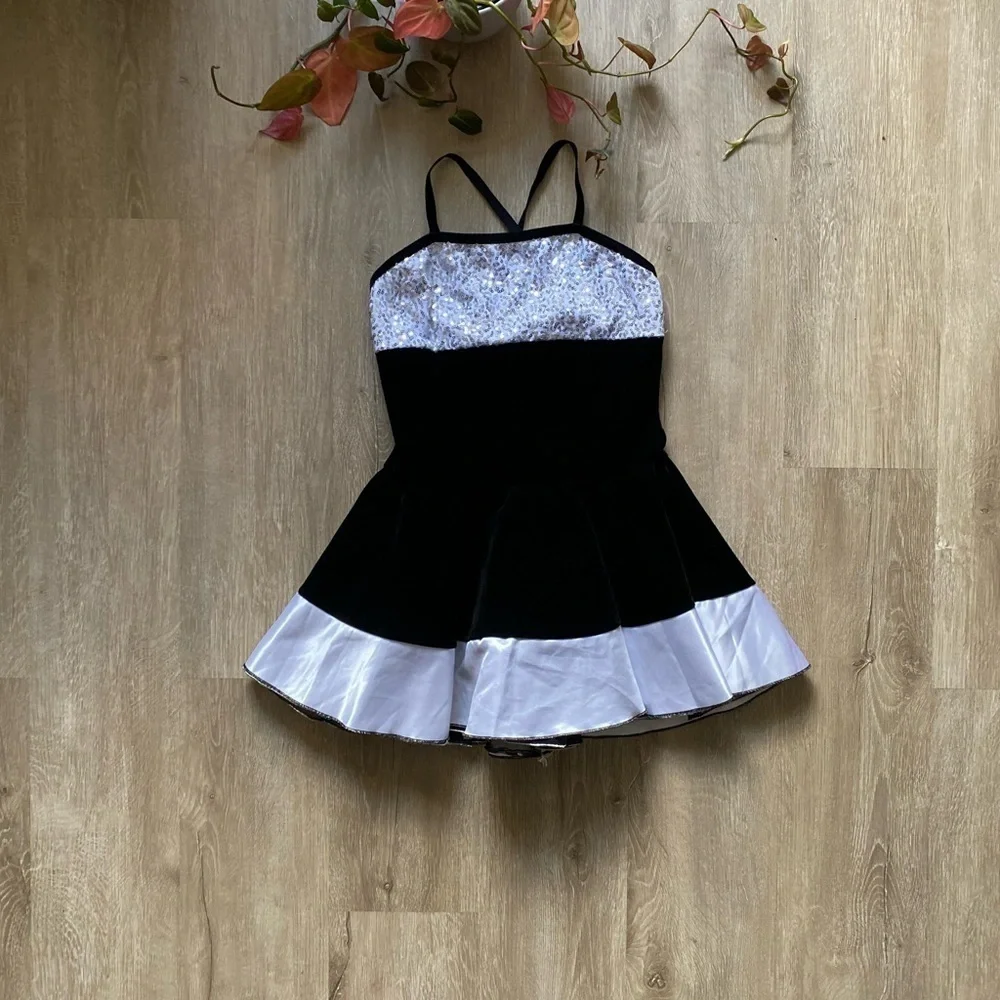 Girls Black White Sequined Dance TuTu Dress Costume Medium Child